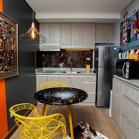 Hotel Unwnd Flats Makati City Zewnętrze zdjęcie