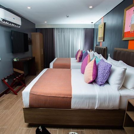 Hotel Unwnd Flats Makati City Zewnętrze zdjęcie