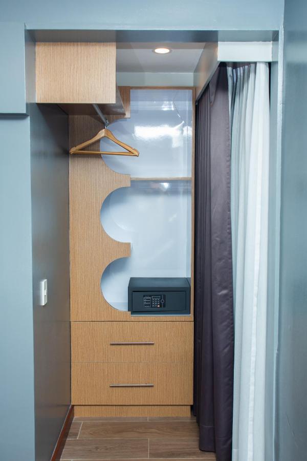 Hotel Unwnd Flats Makati City Zewnętrze zdjęcie